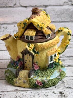 Vintage Lenox Teapot Cottage Tea Pot Garden Figurine Lid 1996 Home Buttercup